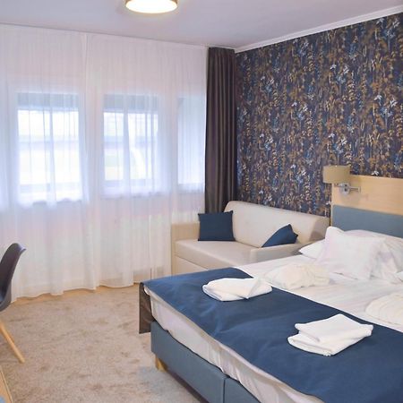 Hoforras Hotel Gyula Extérieur photo